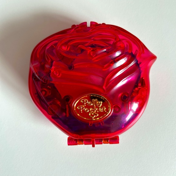 Vintage Bluebird 1996 Polly Pocket Sweet Roses Compact only - Picture 1 of 7